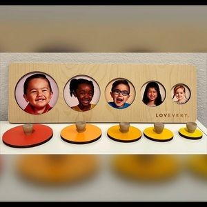 Lovevery Circle of Friends Puzzle